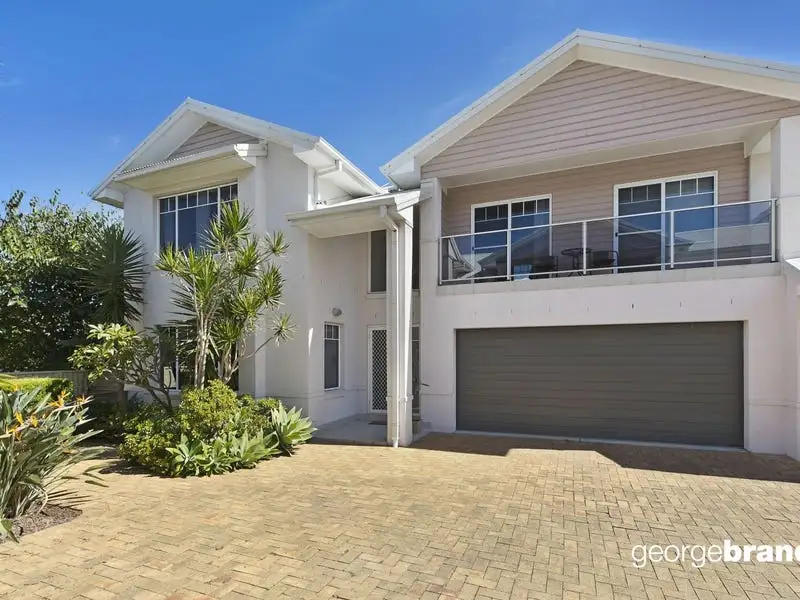 Main view of Homely townhouse listing, 2/141 Hutton Road, The Entrance North NSW 2261