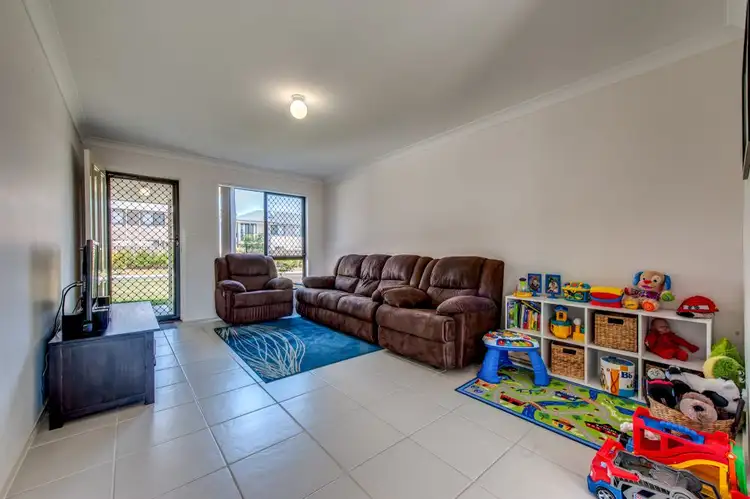 Third view of Homely townhouse listing, 61/110 Rockfield Road, Doolandella QLD 4077