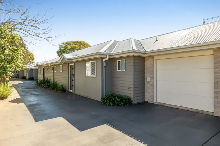 2/5A Berry Street, Wilsonton QLD 4350