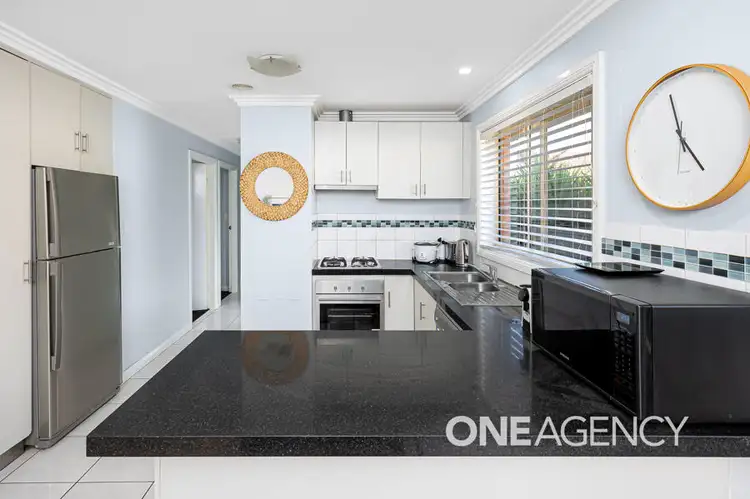 Third view of Homely villa listing, 1/72 TRAVERS STREET, Wagga Wagga NSW 2650