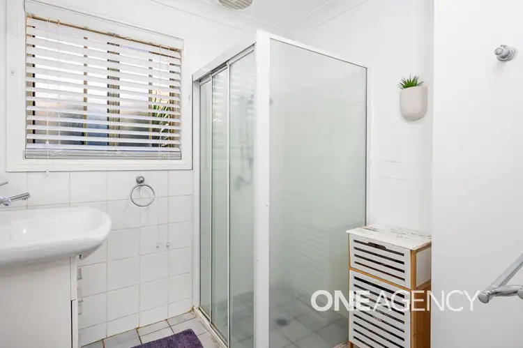 Fifth view of Homely villa listing, 1/72 TRAVERS STREET, Wagga Wagga NSW 2650