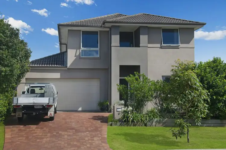 6 Pebbly Creek, Little Mountain QLD 4551