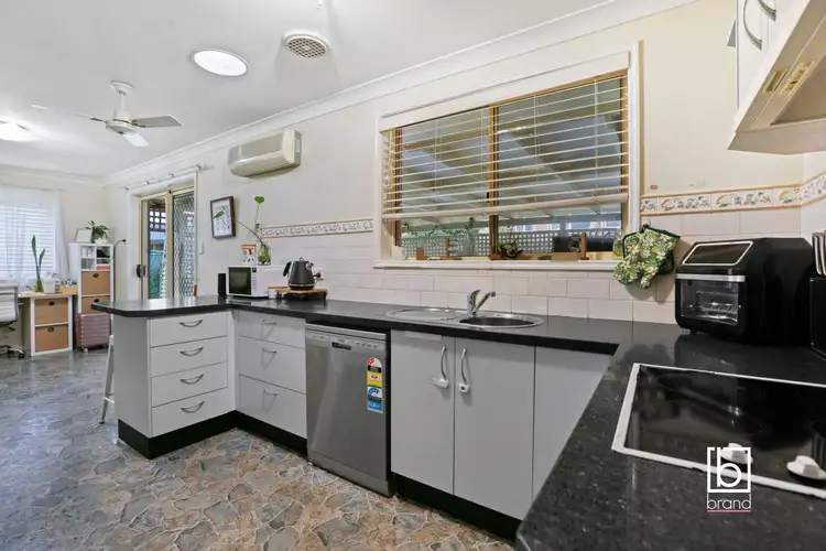 Second view of Homely house listing, 9 Gavin Way, Lake Haven NSW 2263