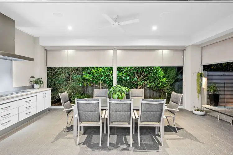Fifth view of Homely house listing, 3 Gardenia Place, Gumdale QLD 4154