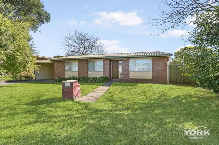 7 Wine Drive, Wilsonton Heights QLD 4350