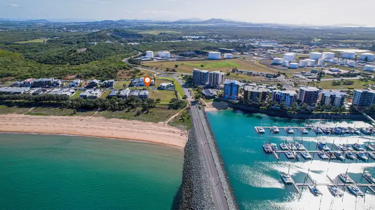 1/4 Marina Beach Parade, Mackay Harbour QLD 4740