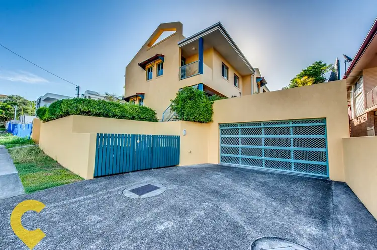 Main view of Homely unit listing, 2/27 Brasted Street, Taringa QLD 4068