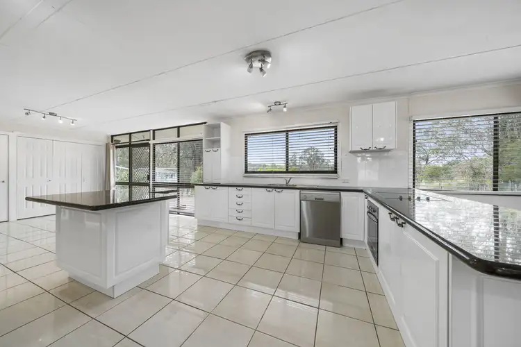 40 Goodsirs Road, Murphys Creek QLD 4352