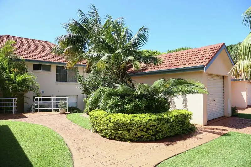 Main view of Homely villa listing, 25 Shearwater Place, Korora NSW 2450