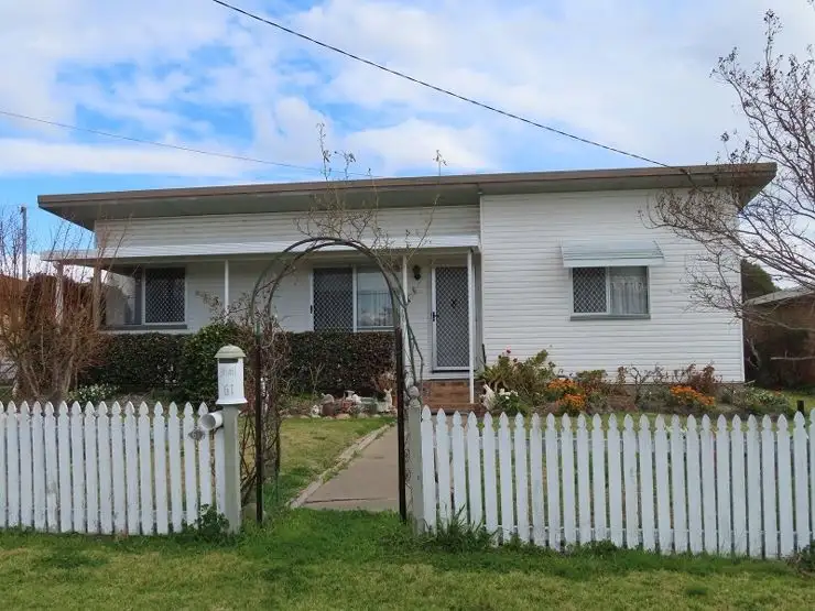 61 Sugarloaf Road, Stanthorpe QLD 4380