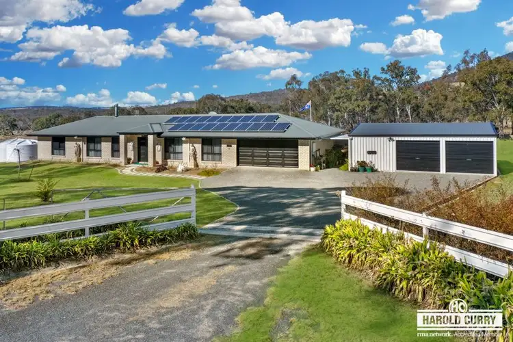 27 Holleys Road, Tenterfield NSW 2372