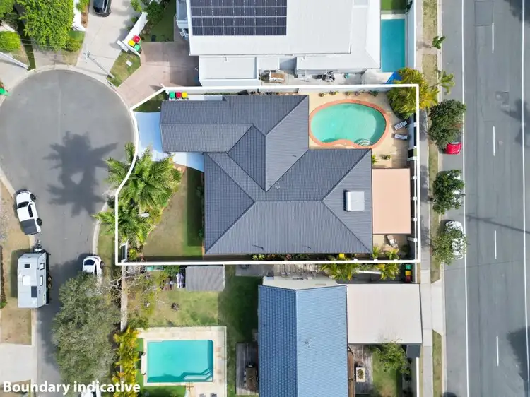 17 Constance Avenue, Mermaid Waters QLD 4218