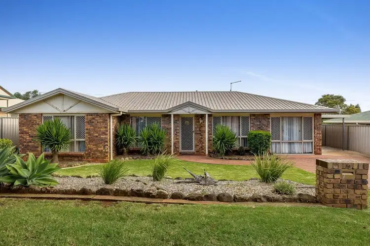 34 Gainsborough Drive