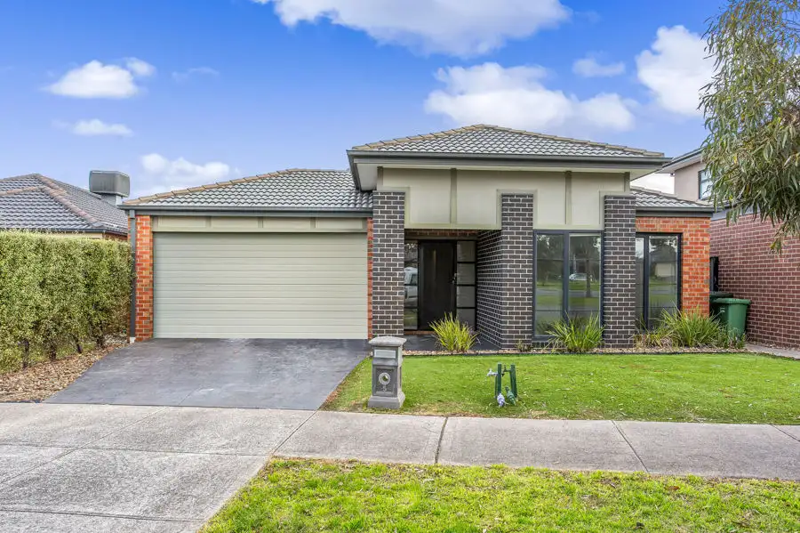 Main view of Homely house listing, 5 Glenbrae Street, Craigieburn VIC 3064