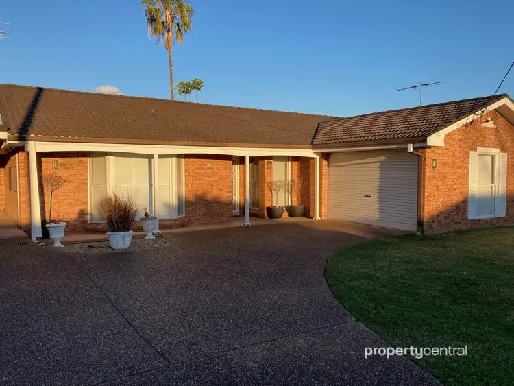 24 Robyn Avenue, South Penrith NSW 2750
