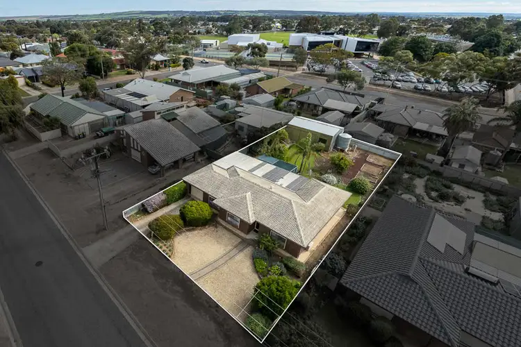 Second view of Homely house listing, 4 Elberta Road, Murray Bridge SA 5253