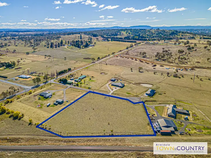 4 Yellowtail Court, Armidale NSW 2350