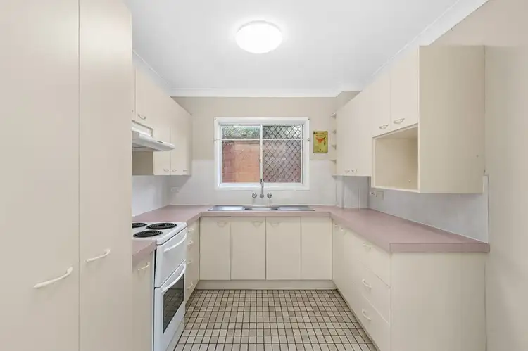 Third view of Homely unit listing, 1/21 Jubilee Avenue, Broadbeach QLD 4218