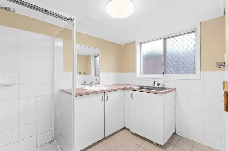 Fourth view of Homely unit listing, 1/21 Jubilee Avenue, Broadbeach QLD 4218