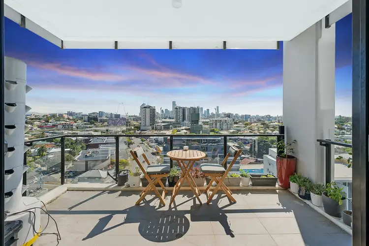 1203 148 Logan Road, Woolloongabba QLD 4102