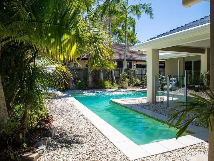 7 Rungert Court, Mooloolah Valley QLD 4553