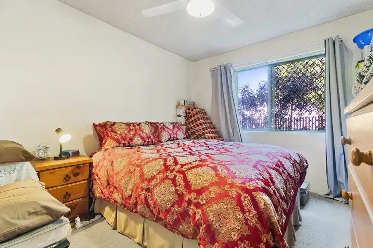 Sixth view of Homely unit listing, 2/137 Prince Edward Parade, Scarborough QLD 4020