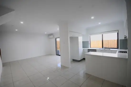 Second view of Homely townhouse listing, 18 / 35 Brentford Road, Richlands QLD 4077