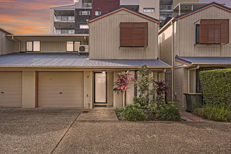 Main view of Homely townhouse listing, 7/23 Kingsmill Street, Chermside QLD 4032