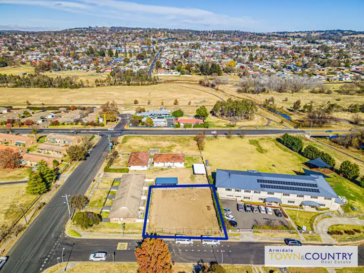 2a Maude Street, Armidale NSW 2350