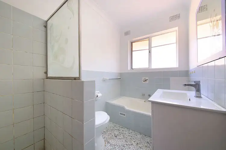 Fifth view of Homely unit listing, 11/79 Queens Road, Hurstville NSW 2220