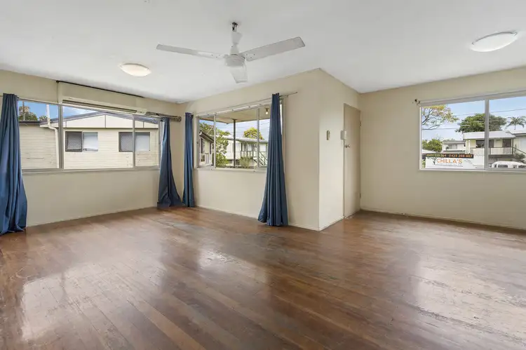 Second view of Homely house listing, 4 Flynn Court, Slacks Creek QLD 4127
