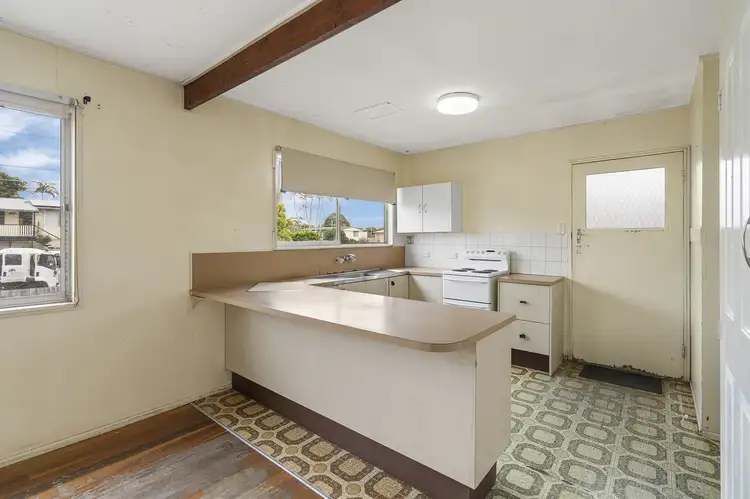 Fifth view of Homely house listing, 4 Flynn Court, Slacks Creek QLD 4127