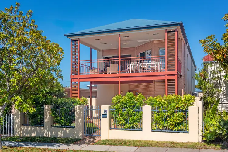 26 Walnut Street, Wynnum QLD 4178