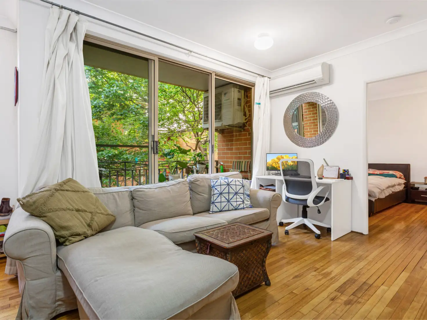 Main view of Homely unit listing, 15/163-165 Dowling Street, Woolloomooloo NSW 2011