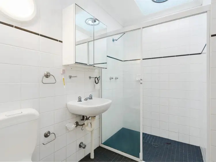 Fifth view of Homely unit listing, 15/163-165 Dowling Street, Woolloomooloo NSW 2011