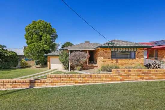 Main view of Homely house listing, 37 Warren Street, Tamworth NSW 2340
