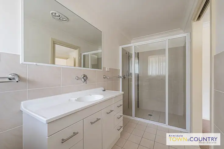 Fifth view of Homely house listing, 10 Rusden Court, Armidale NSW 2350