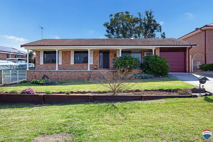 19 BURKE AVENUE, Werrington County NSW 2747
