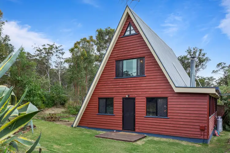 27 Berghofer Drive, Withcott QLD 4352