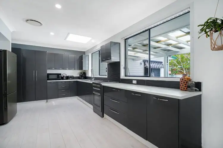 Fourth view of Homely house listing, 7 Malawa Place, Bradbury NSW 2560