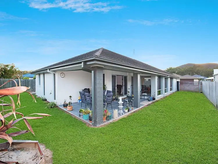 Second view of Homely house listing, 8 Wonga Circuit, Beerwah QLD 4519