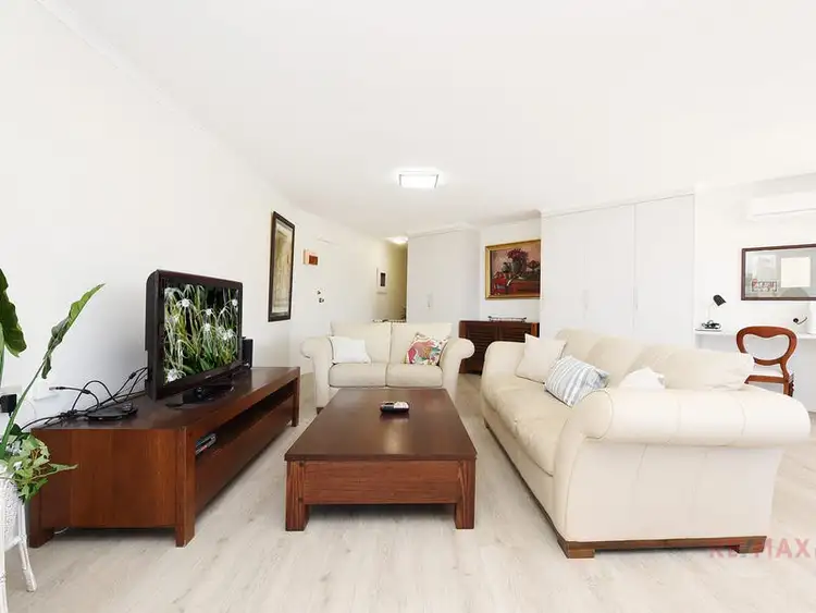 Second view of Homely unit listing, 4/15 Esplanade Headland, Kings Beach QLD 4551