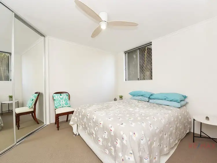 Fifth view of Homely unit listing, 4/15 Esplanade Headland, Kings Beach QLD 4551