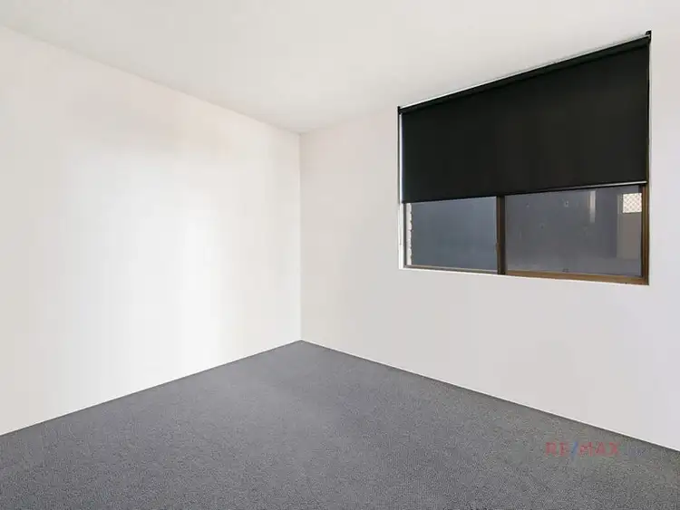 Sixth view of Homely unit listing, 2/25 Canberra Terrace, Kings Beach QLD 4551