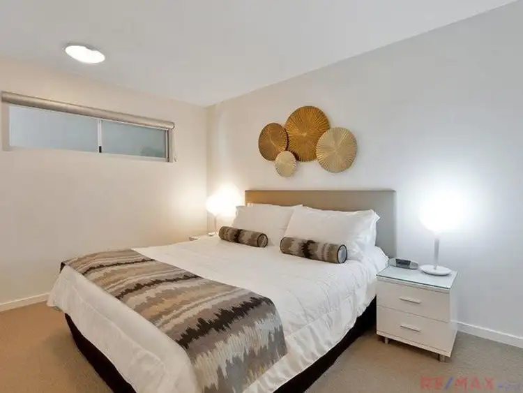 Fifth view of Homely unit listing, 204/10 Leeding Terrace, Caloundra QLD 4551
