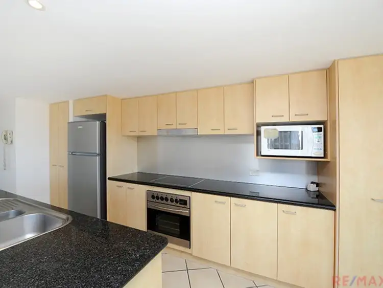 Fifth view of Homely unit listing, 63/8 Levuka Avenue, Kings Beach QLD 4551
