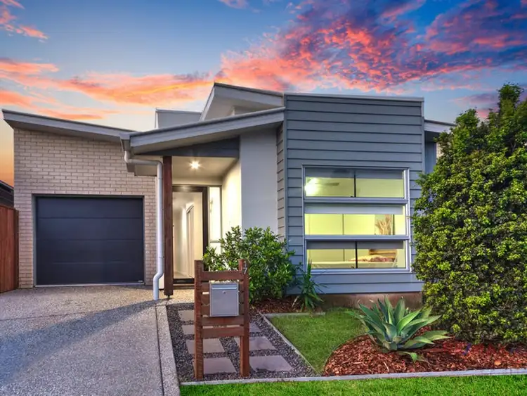 17 Harvey Lane, Meridan Plains QLD 4551