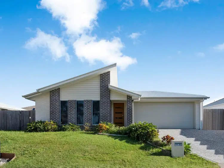 8 Tea Tree Court, Little Mountain QLD 4551