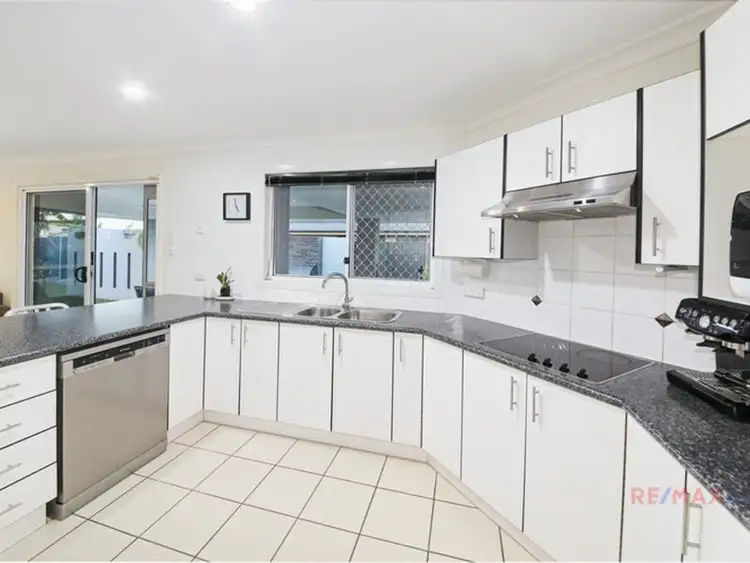 Fifth view of Homely house listing, 2 Anika Place, Little Mountain QLD 4551