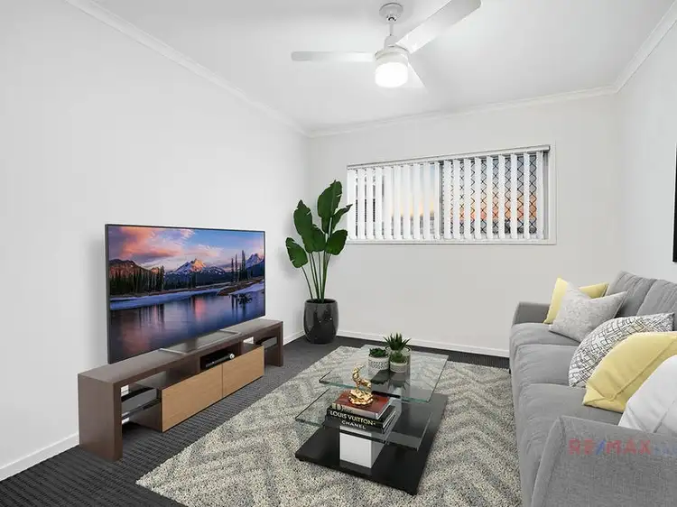 Second view of Homely house listing, 4 Banyandah Close, Birtinya QLD 4575